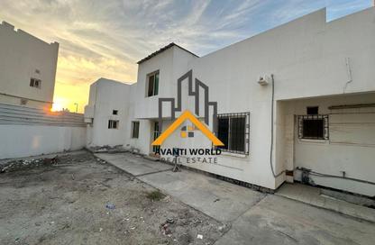Villa - 6 Bedrooms - 4 Bathrooms for sale in Hamad Town - Northern Governorate
