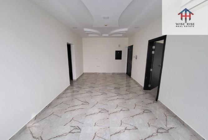 991792 - Property Image 2