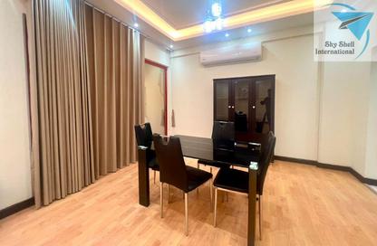 Apartment - 2 Bedrooms - 3 Bathrooms for rent in Diplomatic Area - Manama - Capital Governorate