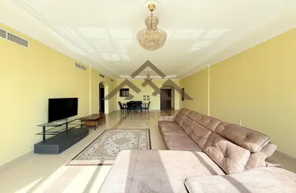 Apartment - 3 Bedrooms - 3 Bathrooms for rent in Al Juffair - Capital Governorate