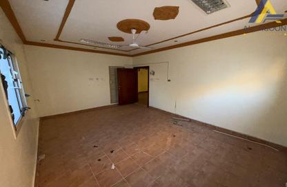 Villa - 7+ Bedrooms - 4 Bathrooms for sale in A'Ali - Central Governorate