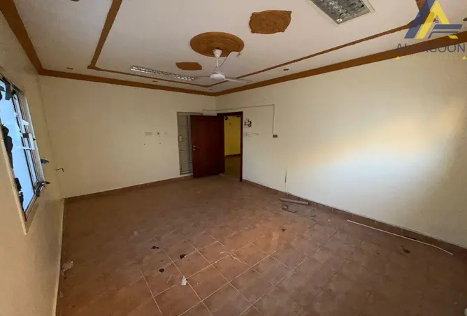 999916 - Property Image 3