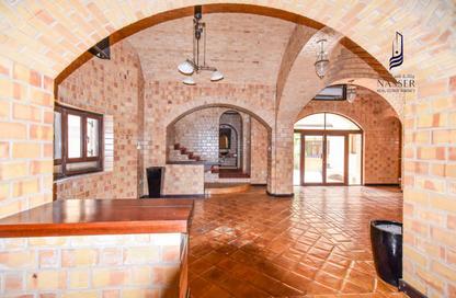 Villa - 4 Bedrooms - 5 Bathrooms for rent in Tubli - Central Governorate