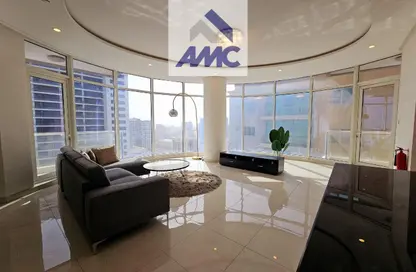 Apartment - 2 Bedrooms - 3 Bathrooms for rent in Al Juffair - Capital Governorate