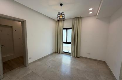 Apartment - 1 Bedroom - 2 Bathrooms for rent in Tubli - Central Governorate