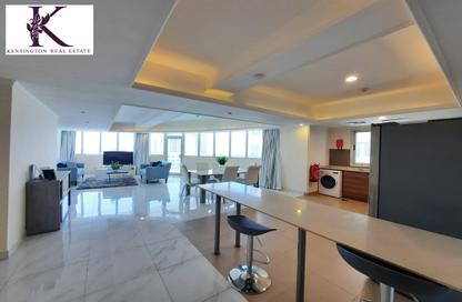 Apartment - 2 Bedrooms - 3 Bathrooms for rent in Al Juffair - Capital Governorate