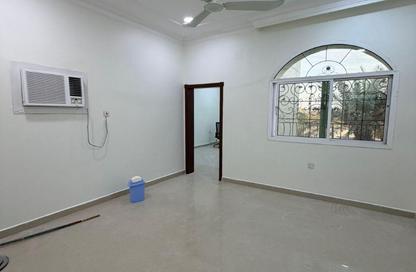 Apartment - 4 Bedrooms - 2 Bathrooms for rent in Saar - Northern Governorate