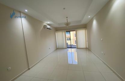 Apartment - 2 Bedrooms - 2 Bathrooms for rent in Hidd - Muharraq Governorate