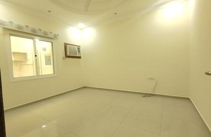 Apartment - 3 Bedrooms - 2 Bathrooms for rent in Hidd - Muharraq Governorate