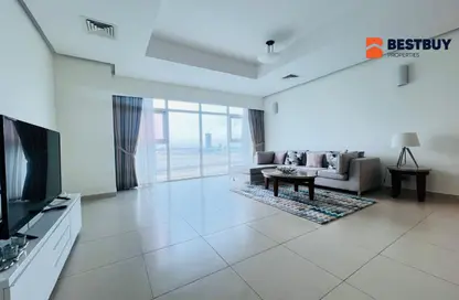 Apartment - 2 Bedrooms - 3 Bathrooms for rent in Reef Island - Capital Governorate