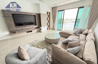 Apartment - 2 Bedrooms - 3 Bathrooms for rent in Reef Island - Capital Governorate