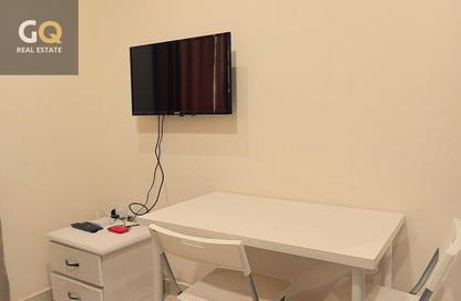 Apartment - Studio - 1 Bathroom for rent in Um Al Hasam - Manama - Capital Governorate