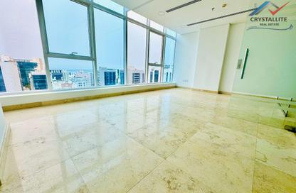 Office Space - 1 Bedroom - 1 Bathroom for rent in Seef - Capital Governorate