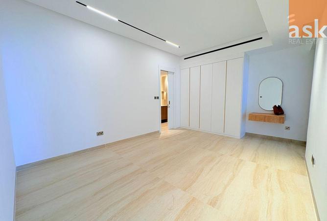 56422929 - Property Image 2