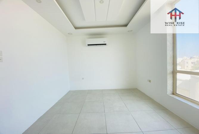 52012712 - Property Image 2