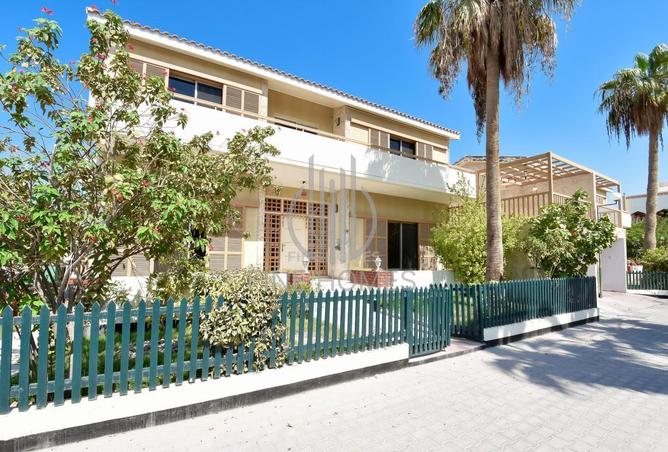 56423679 - Property Main Image