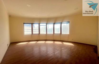Office Space - 2 Bedrooms - 2 Bathrooms for rent in Seef - Capital Governorate