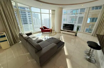 شقة - 3 غرف نوم - 5 حمامات للايجار في الجفير - محافظة العاصمة