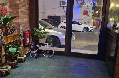 متجر - استوديو - 3 حمامات للبيع في العدلية - المنامة - محافظة العاصمة