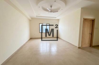 Apartment - 3 Bedrooms - 2 Bathrooms for rent in Sanad - Central Governorate