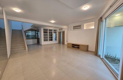 Villa - 4 Bedrooms - 5 Bathrooms for rent in Saar - Northern Governorate