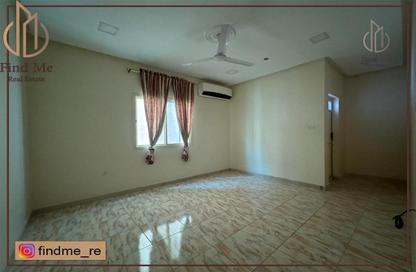 Apartment - 2 - 2 for rent in Sanabis - Manama - Capital Governorate