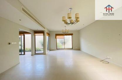 Villa - 4 Bedrooms - 4 Bathrooms for rent in Janabiya - Northern Governorate