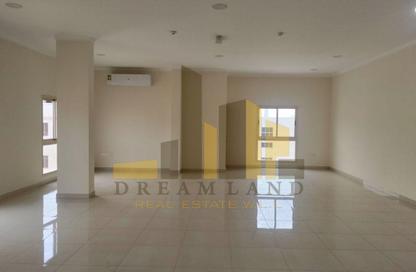 Office Space - 2 Bedrooms - 2 Bathrooms for rent in Seef - Capital Governorate