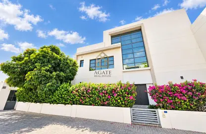 Villa - 4 Bedrooms - 5 Bathrooms for rent in Janabiya - Northern Governorate