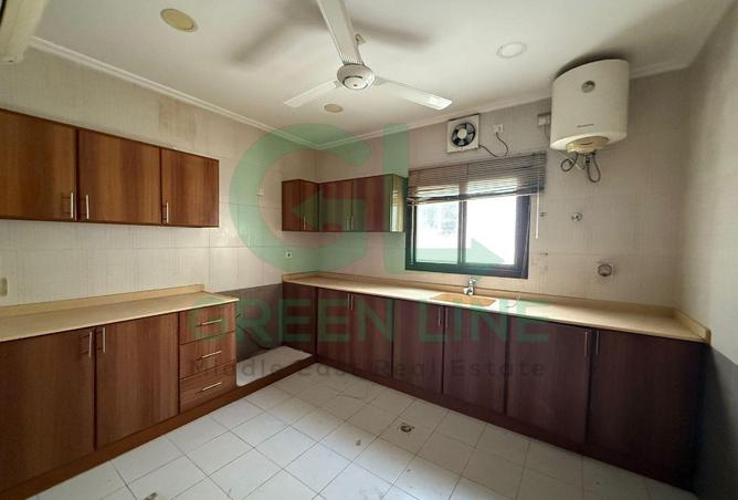 992368 - Property Image 2