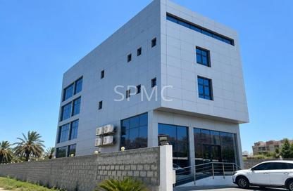 Whole Building - Studio - 6 Bathrooms for rent in Sehla - Northern Governorate