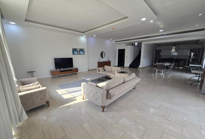 55893105 - Property Image 3