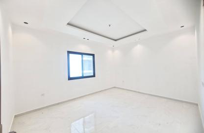 Apartment - 2 Bedrooms - 2 Bathrooms for rent in Hidd - Muharraq Governorate