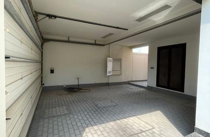 Villa - 3 - 4 for sale in Saar - Northern Governorate Villa - 3 - 4 for sale in Saar - Northern Governorate