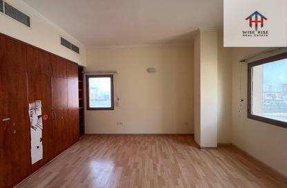 Apartment - 3 Bedrooms - 3 Bathrooms for rent in Sanabis - Manama - Capital Governorate