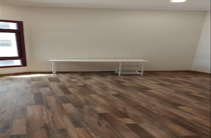 Apartment - Studio - 1 Bathroom for rent in Seef - Capital Governorate