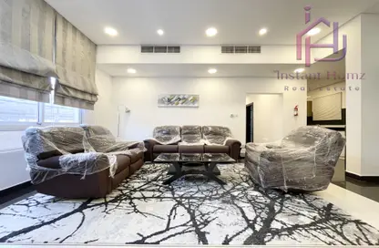 Apartment - 2 Bedrooms - 2 Bathrooms for rent in Al Juffair - Capital Governorate