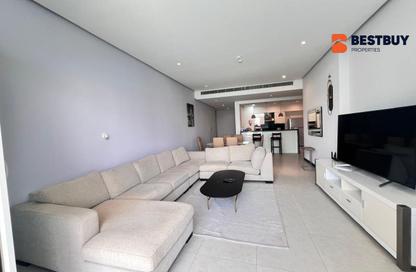 Apartment - 3 Bedrooms - 4 Bathrooms for rent in Reef Island - Capital Governorate