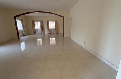Villa - 3 Bedrooms - 3 Bathrooms for rent in Saar - Northern Governorate