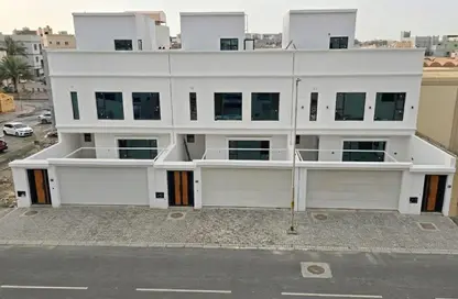 فيلا - 5 غرف نوم - 6 حمامات للبيع في مدينة حمد - المحافظة الشمالية