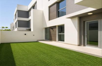 Villa - 5 Bedrooms - 6 Bathrooms for rent in Diyar Al Muharraq - Muharraq Governorate