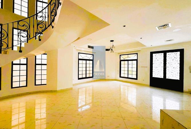 56889673 - Property Image 2