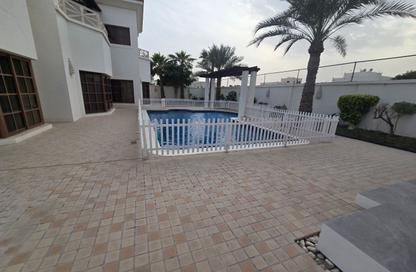 Villa - 4 Bedrooms - 5 Bathrooms for rent in Janabiya - Northern Governorate