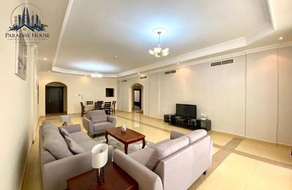 Apartment - 3 - 3 for rent in Al Juffair - Capital Governorate