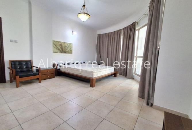 57037733 - Property Image 2