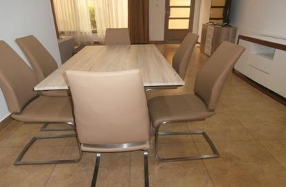 Apartment - 2 Bedrooms - 3 Bathrooms for rent in Al Qurayyah - Northern Governorate