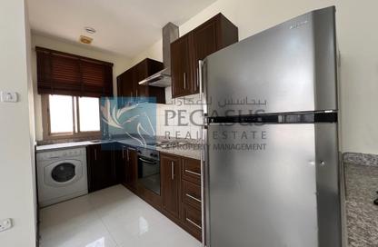 Apartment - 2 Bedrooms - 3 Bathrooms for rent in Maqabah - Northern Governorate