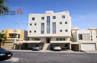Whole Building - 7+ Bedrooms - 7+ Bathrooms for sale in Shakhura - Northern Governorate