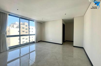 Apartment - 2 Bedrooms - 3 Bathrooms for rent in Hidd - Muharraq Governorate