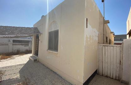 Villa - 3 Bedrooms - 2 Bathrooms for sale in Hamad Town - Northern Governorate
